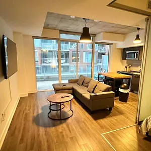 https://splendid-one-bedroom-condo-in-toronto.hotelstorontoontario.org